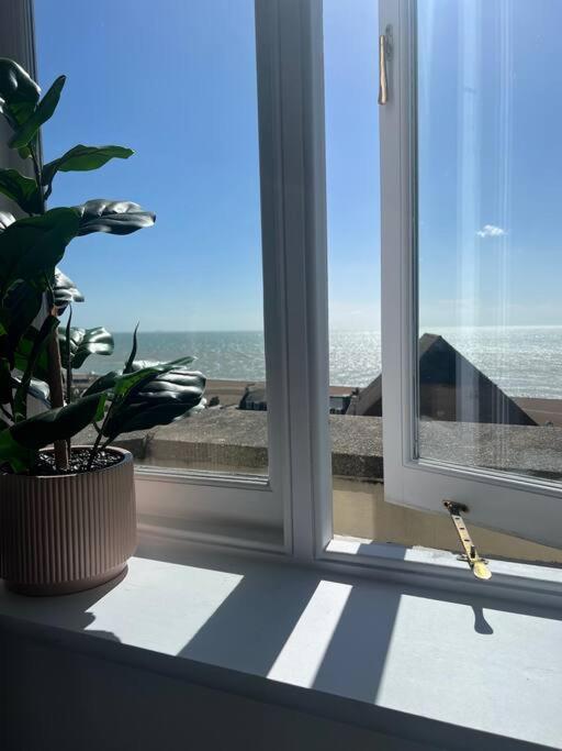 The Turret- The Best View In Folkestone Exterior foto